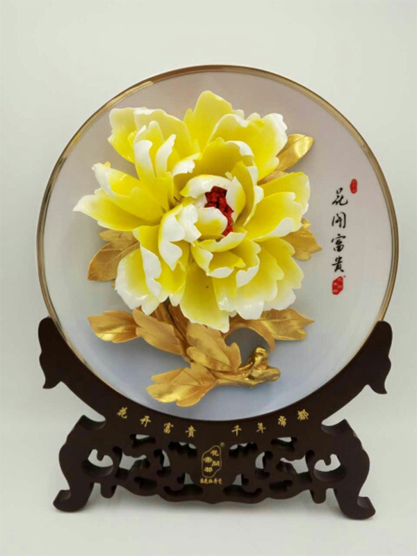 花开帝 都的牡丹瓷艺术表现形式在哪里？