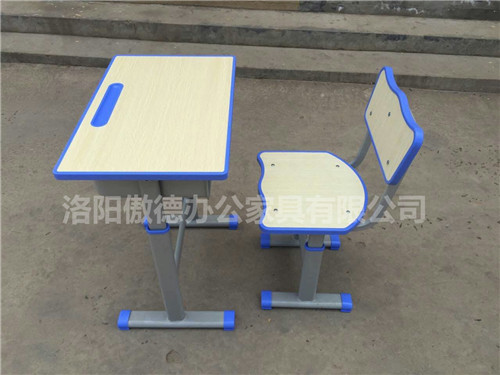 学校课桌椅如何维护和保养